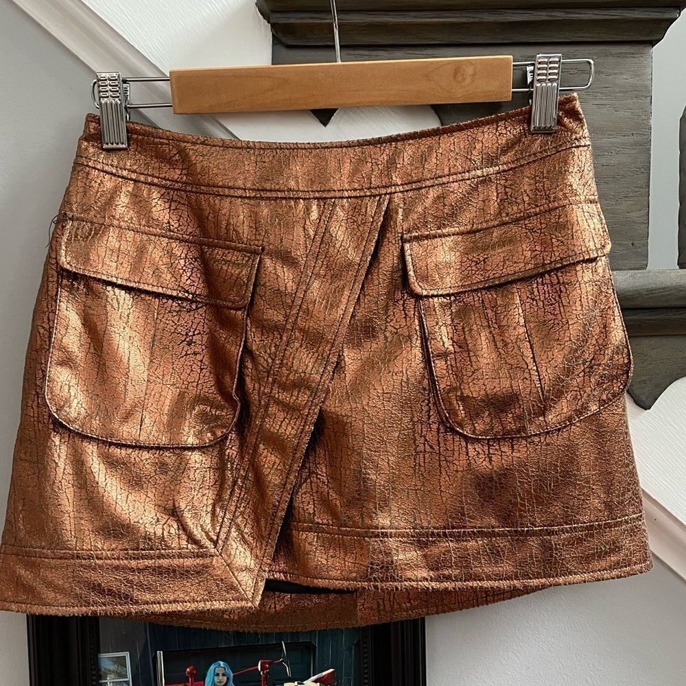 H&M Copper Crackle Faux Leather Faux Wrap Mini Skirt sz 2 NWT